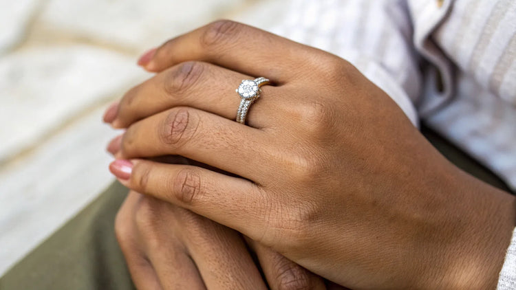 What Hand is a Promise Ring On? Understanding Commitment Through Jewelry