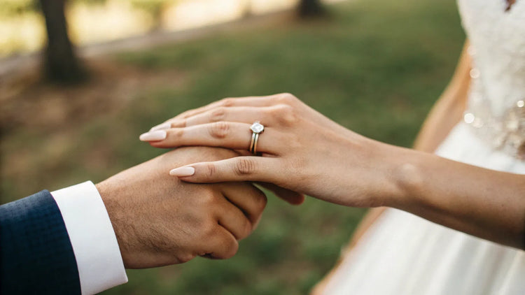Which Goes On First: Engagement Or Wedding Ring