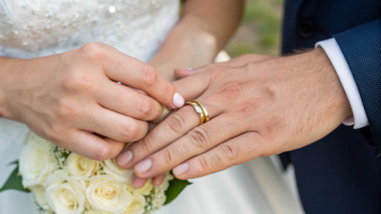 What Hand Is Your Wedding Ring Hand