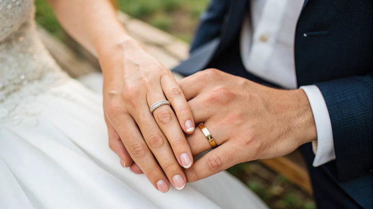 What Finger Is the Wedding Ring Worn