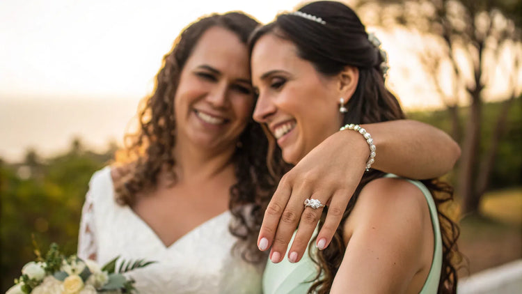 Do Women Wear Wedding Band Or Engagement Ring