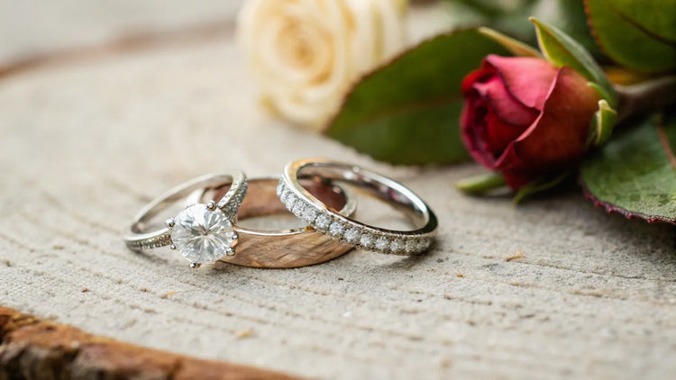 How Engagement and Wedding Rings Work