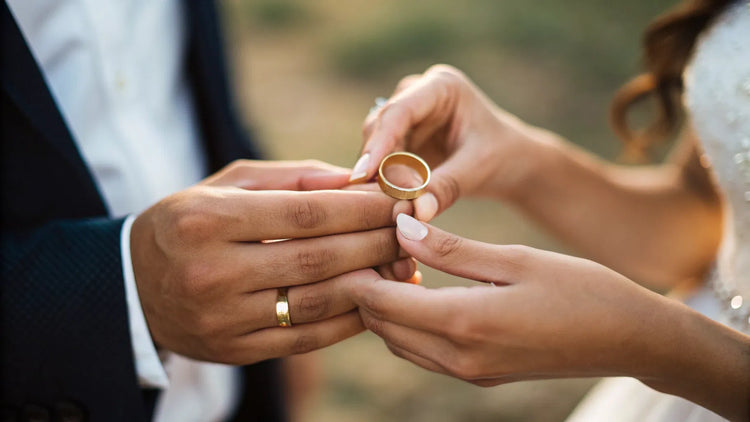 How Do You Wear Wedding Rings
