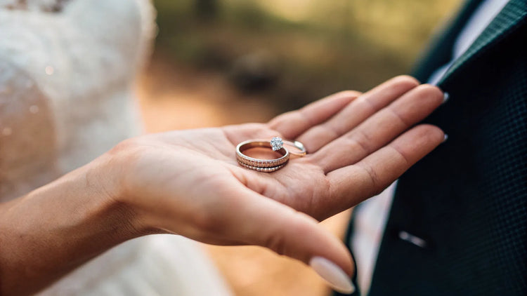 How Is a Wedding Ring Supposed to Fit