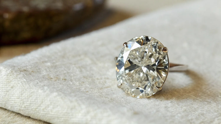 Is Color or Clarity More Important in an Oval Diamond?