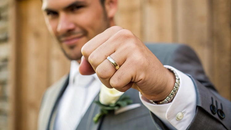Which Hand Men Wear Wedding Ring