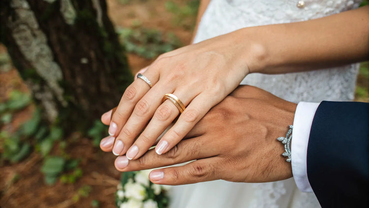Which Hand Wedding Ring Goes On