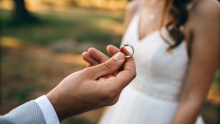 The Meaning of Promise Rings: How Do Promise Rings Work?