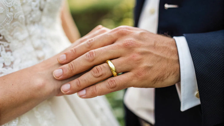 Why Do Some People Wear Their Wedding Ring on the Right Hand?