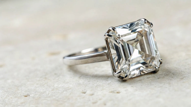 What is a Carré Cut Diamond? Understanding the Beauty of This Elegant Gemstone