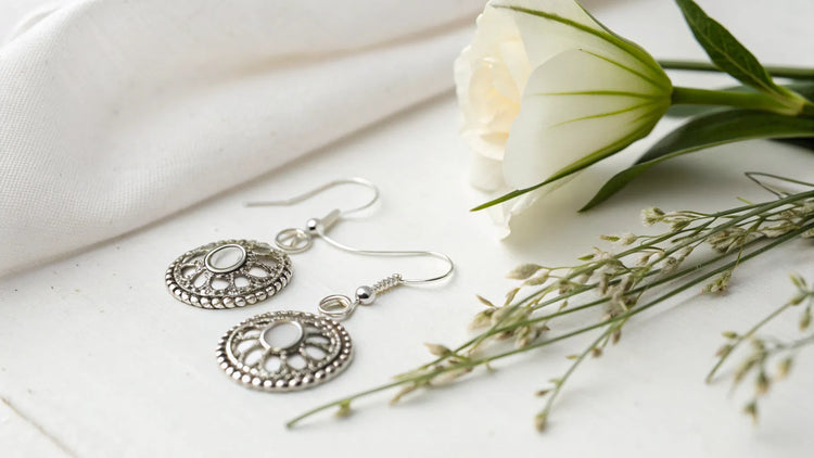 What Cleans Silver Earrings: A Comprehensive Guide to Keeping Your Jewelry Sparkling