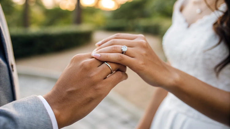 Where Do I Wear My Promise Ring? A Comprehensive Guide