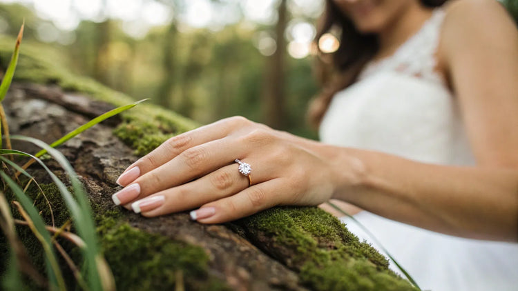Are You Supposed to Wear Your Engagement Ring on Wedding Day?