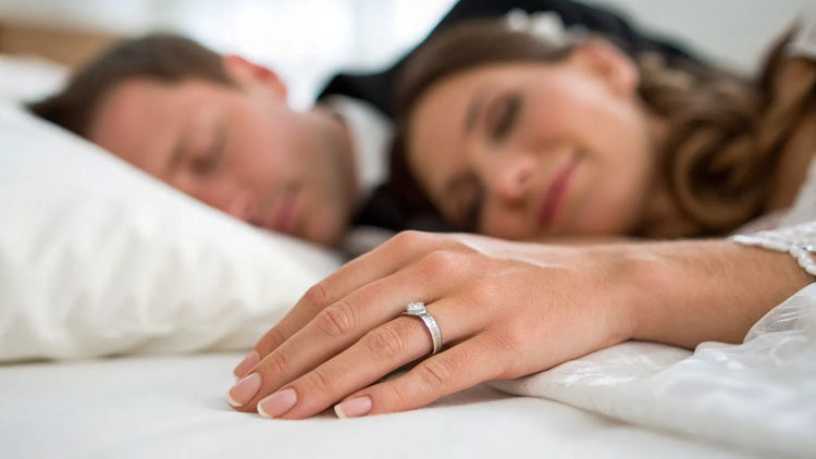 Do People Sleep With Their Wedding Ring On?