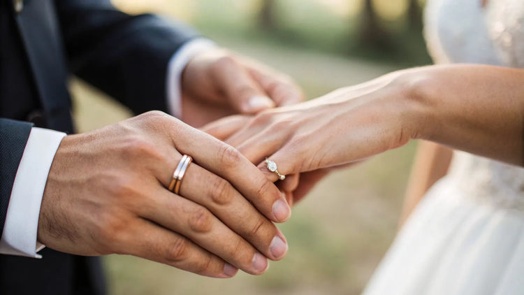 Does a Wedding Ring Go on Left or Right Hand?