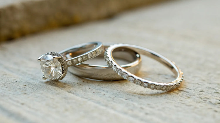 Are Promise Rings and Engagement Rings the Same Thing? Understanding Their Differences and Significance