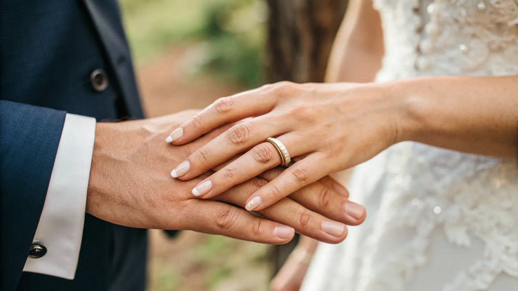Which Hand for Wedding Ring: Left or Right?