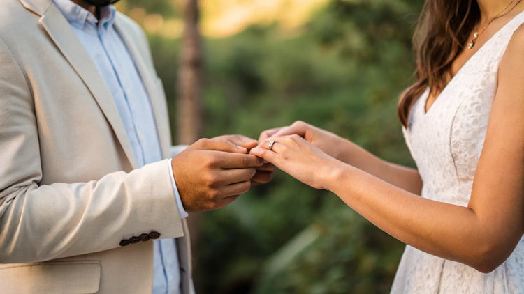 How Do Promise Rings Work for Couples: A Comprehensive Guide