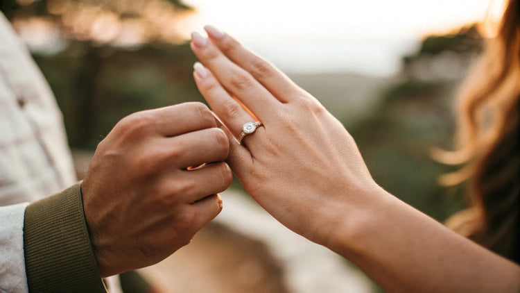 What Finger and Hand Does a Promise Ring Go On? A Comprehensive Guide