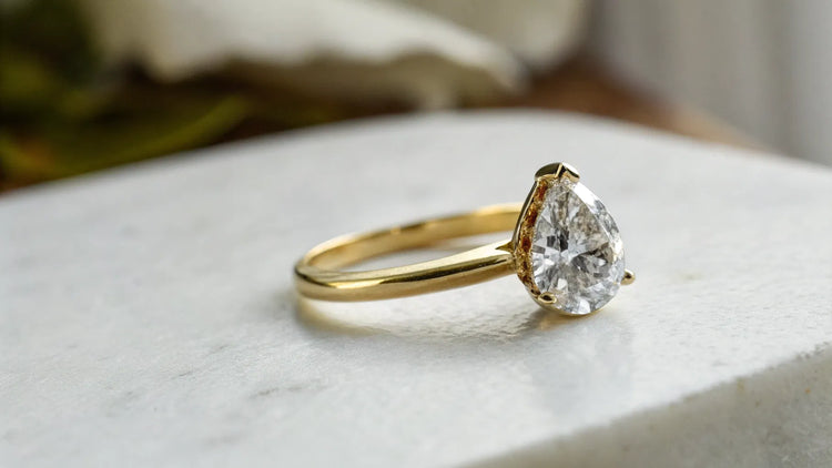What Does a Pear Shaped Diamond Say About You: An In-Depth Exploration of Personality and Symbolism