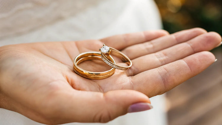 How Are You Supposed to Wear a Wedding Ring Set