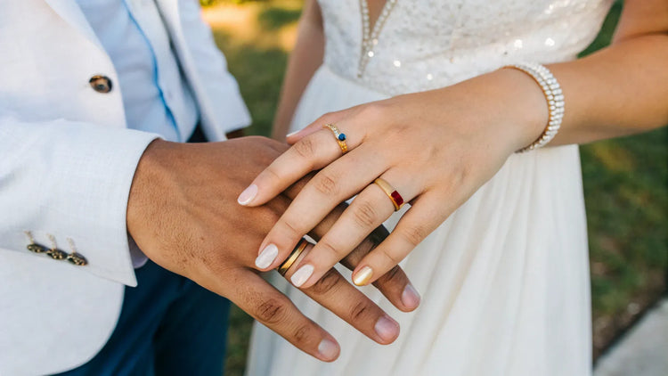 Where Do We Wear Promise Rings? A Comprehensive Guide to Symbolism and Placement