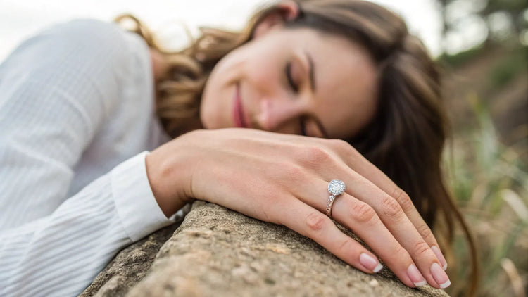 Do Women Sleep With Their Wedding Ring On