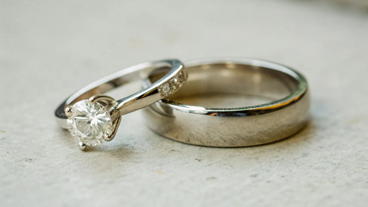 What's the Difference Between Wedding Ring and Band