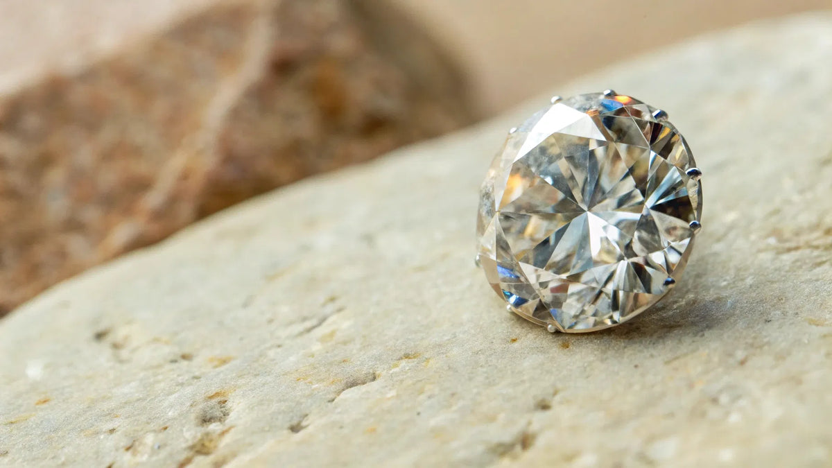 The Ultimate Guide to What is an H Color Diamond | diamondsbyuk