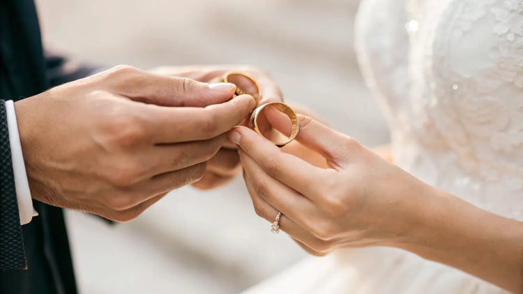 Do the Japanese Wear Wedding Rings?