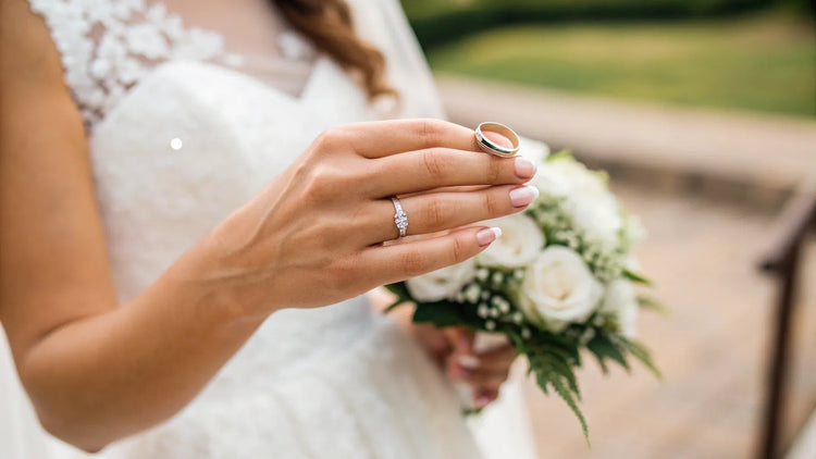 Where Do I Wear My Wedding Ring