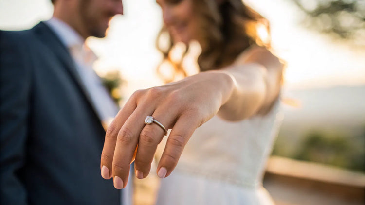 What Hand To Wear Wedding Ring On