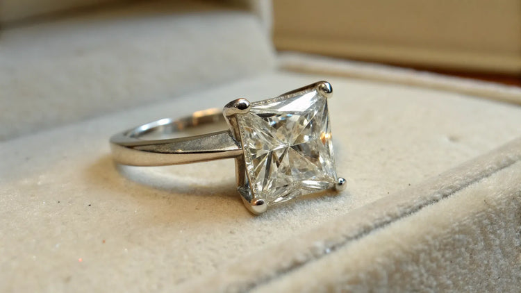 How Big Is a 3 Carat Princess Cut Diamond? Understanding Size, Beauty, and Ethical Choices
