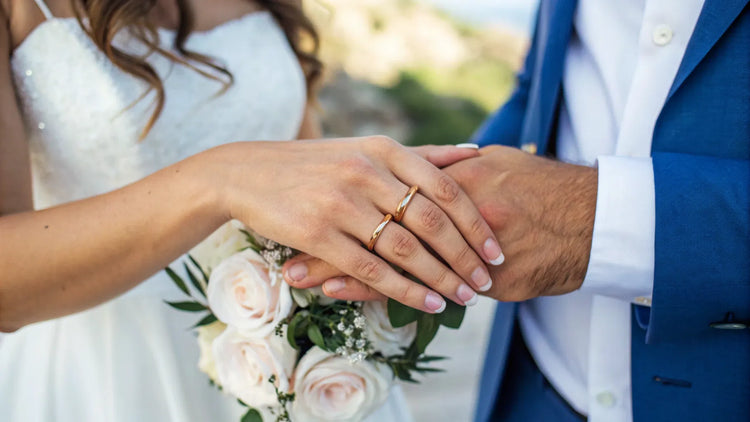Which Hand Do Greek Wear Wedding Ring