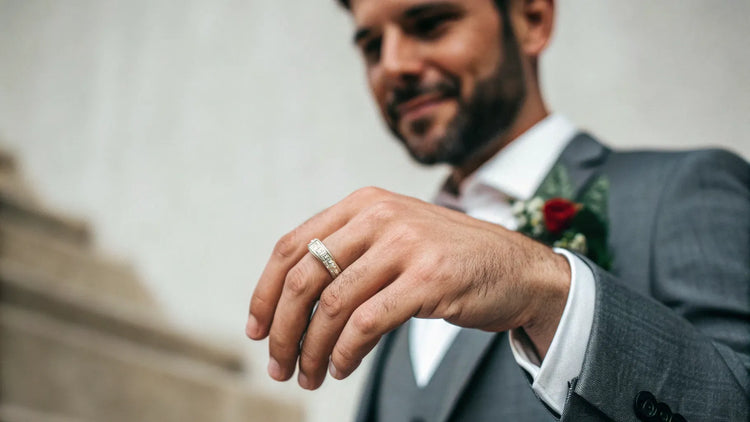What Side Does Man Wear Wedding Ring