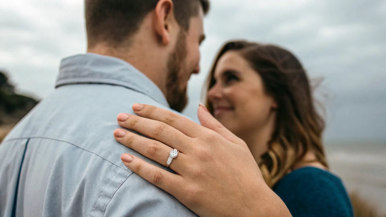 Do Men Get Promise Rings Too? Understanding the Significance and Styles