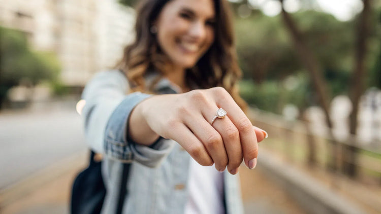 Do Women Wear Engagement Ring After Wedding?