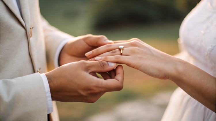 Understanding the Promise Ring: Which Ring Does the Promise Ring Go On?
