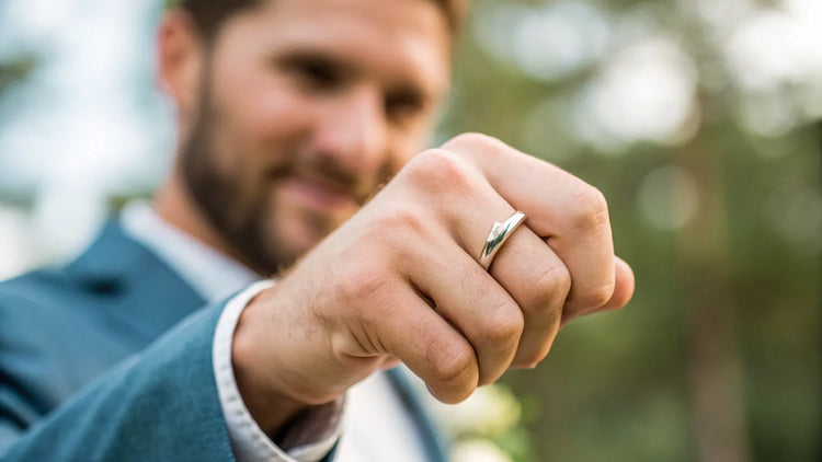 What Finger Do Guys Wear Wedding Rings On