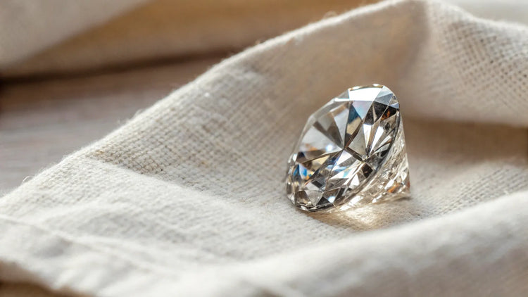 The Essential Guide on How to Read Diamond Clarity