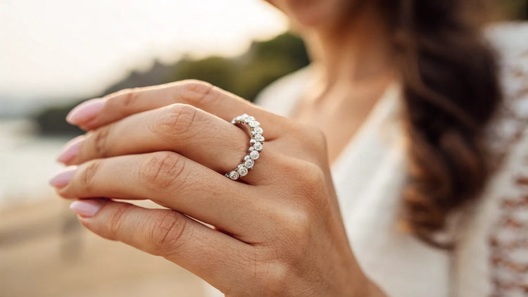 How Do You Wear an Eternity Ring? A Comprehensive Guide
