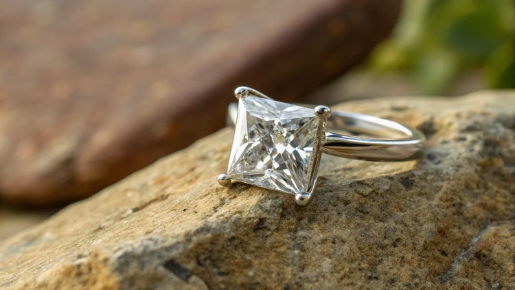 How Big is a 1.5 Carat Princess Cut Diamond? Understanding Size, Sparkle, and Selection