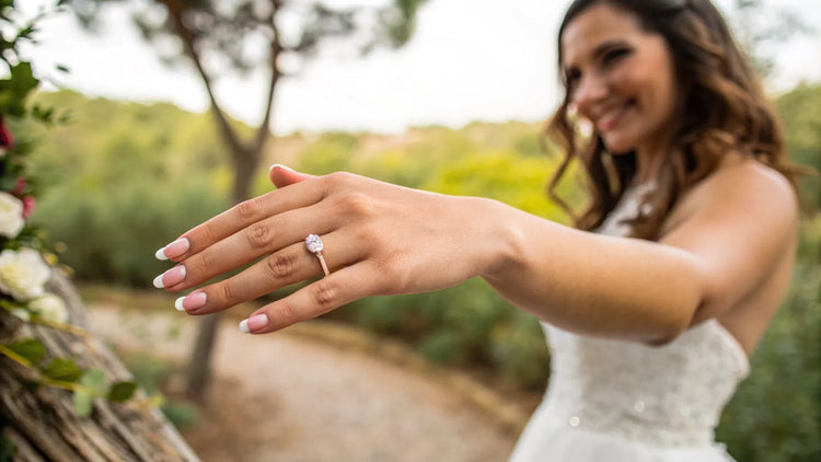 Where Does a Woman Put Her Wedding Ring?