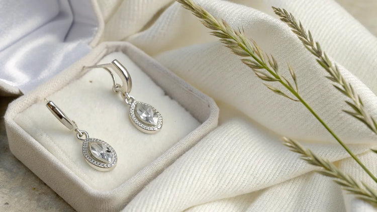 The Ultimate Guide on How to Clean Sterling Silver Earrings