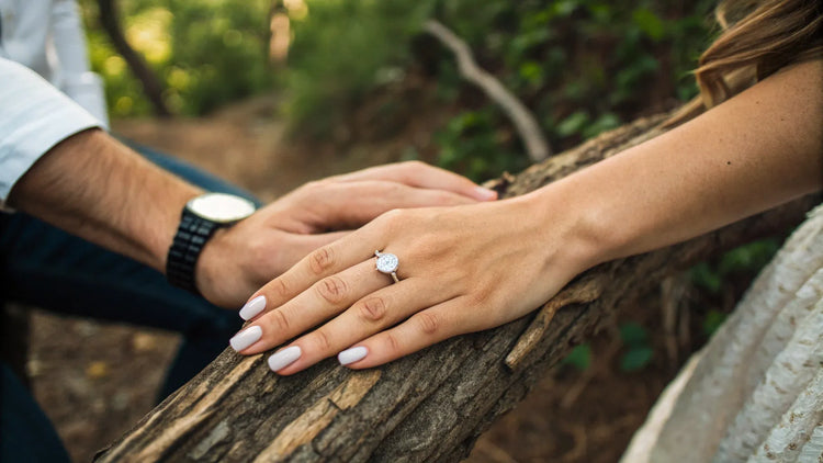 What Side Do Promise Rings Go On? Understanding the Significance and Symbolism