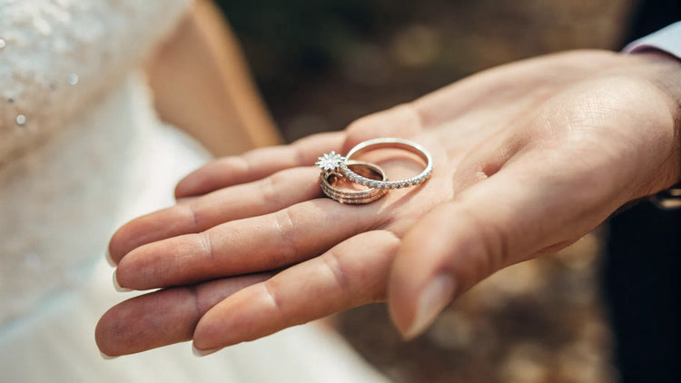 Does Engagement Ring Or Wedding Band Go On Top?