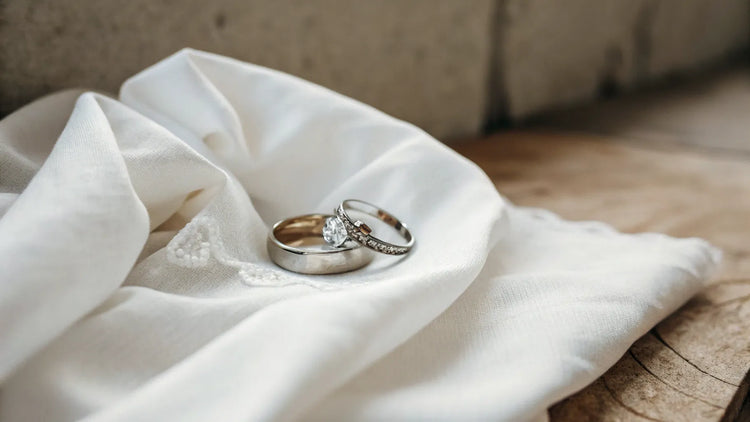 Should You Take Your Wedding Ring Off at Night