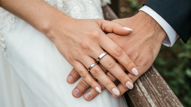 Do People Wear Wedding Rings On The Right Hand?