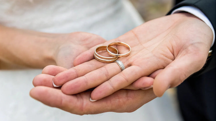 Which Side Does Your Wedding Ring Go On