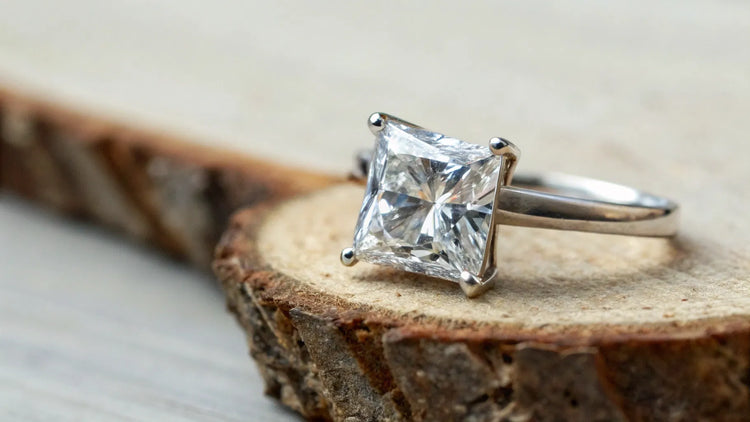 The Ultimate Guide on How to Measure a Princess Cut Diamond